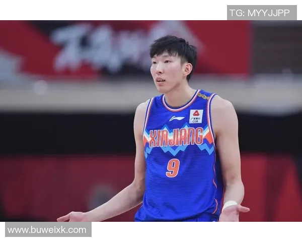 周琦在CBA比赛中表现抢眼,再次展现出个人实力和技术水平 周琦在CBA比赛中表现抢眼,再次展现出个人实力和技术水平