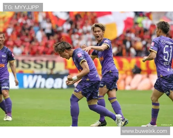 日职联赛精彩对决广岛三箭迎战大阪樱花争夺胜利荣耀 日职联赛精彩对决广岛三箭迎战大阪樱花争夺胜利荣耀